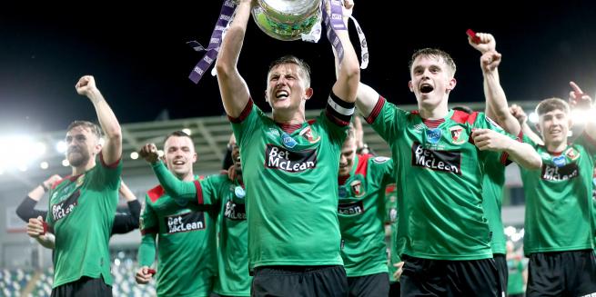 Glentoran Fc Pennant ‘Irish cup winners 19/20’. 